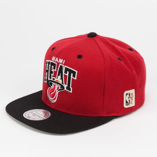 Snapback Mitchell & Ness Team Arch 2 Tone Snapback Miami Heat červená / černá / šedá