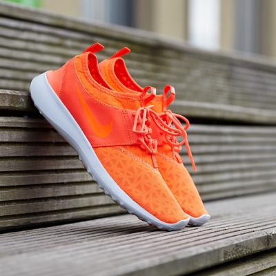 Nike Wmns Juvenate Total Crimson/ Total Crimson-White