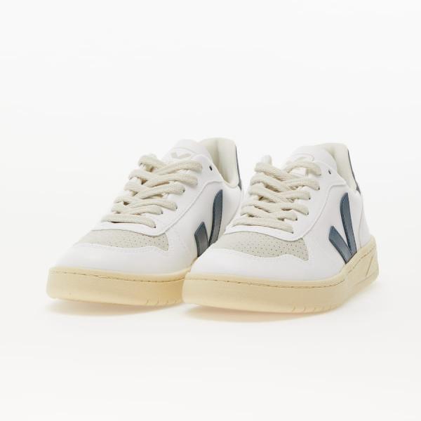 Veja V-10 CWL White/ California