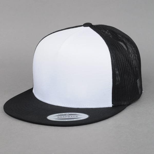 Kšiltovka Urban Classics Classic Trucker White/ Black Universal