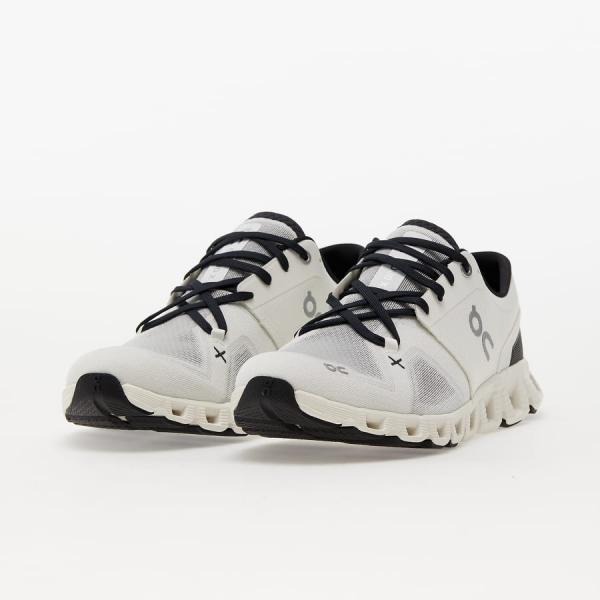 Tenisky On M Cloud X 3 Ivory/ Black EUR 44