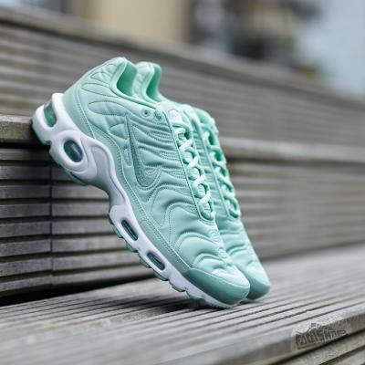 Nike Wmns Air Max Plus Se " Wmns Pack" Enamel Green/ Enamel Green-White