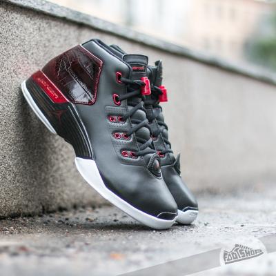 Air Jordan 17 + Retro 'Bulls' Black/ Gym Red-White