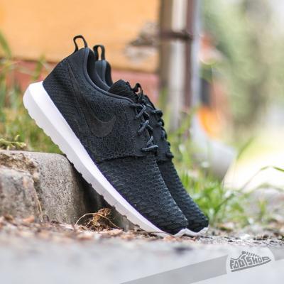 Nike Roshe Natural Motion Flyknit Black/ Black-White