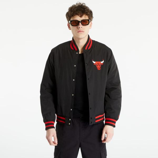New Era Chicago Bulls NBA Script Bomber Jacket Black