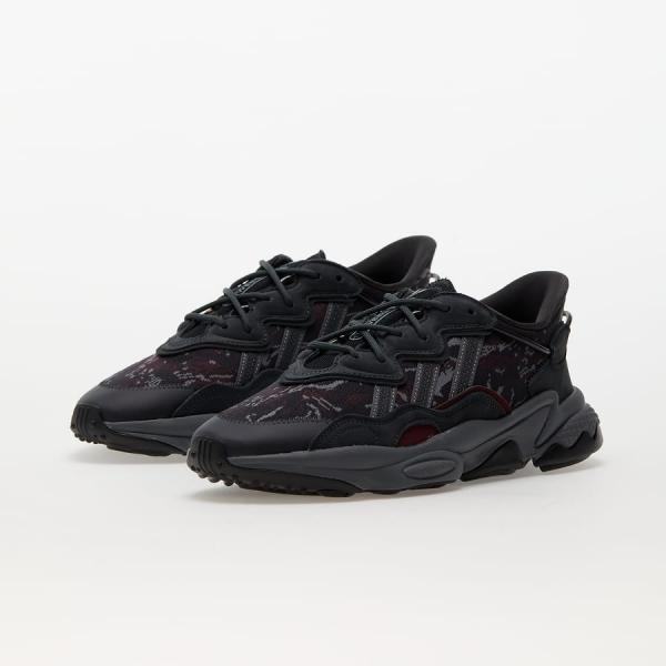 Tenisky adidas Originals Ozweego Carbon/ Carbon/ Shadow Red EUR 37 1/3