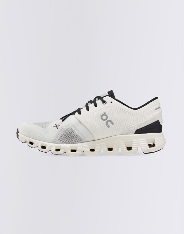 On Cloud X 3 White/Black 39