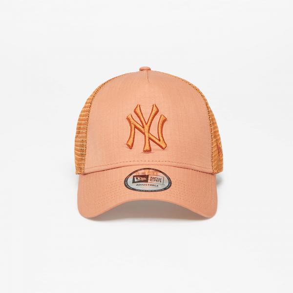 New Era New York Yankees Tech Ripstop Trucker Cap Brown