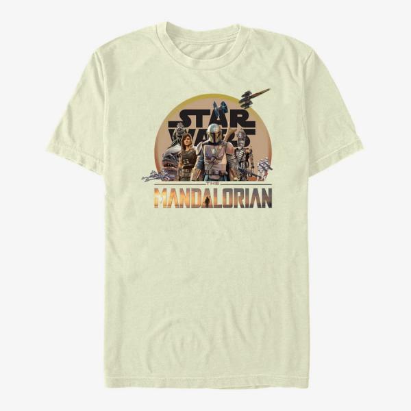 Queens Star Wars: The Mandalorian - Mandalorian Charcter Action Pose Unisex T-Shirt Natural