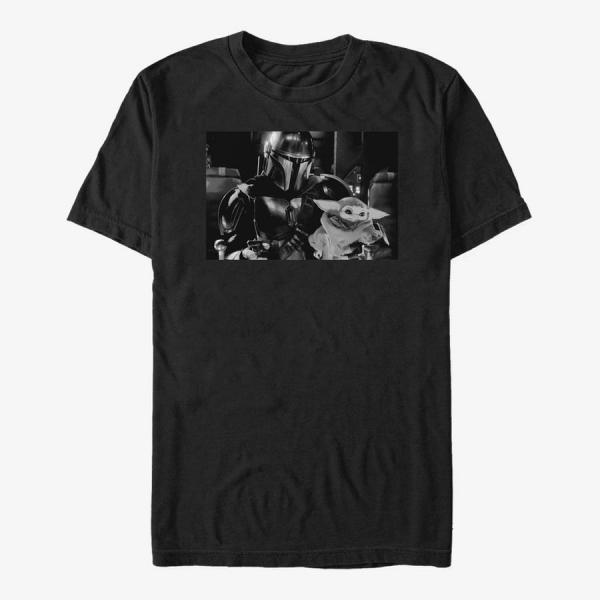 Queens Star Wars: The Mandalorian - Fatherhood V2 Unisex T-Shirt Black