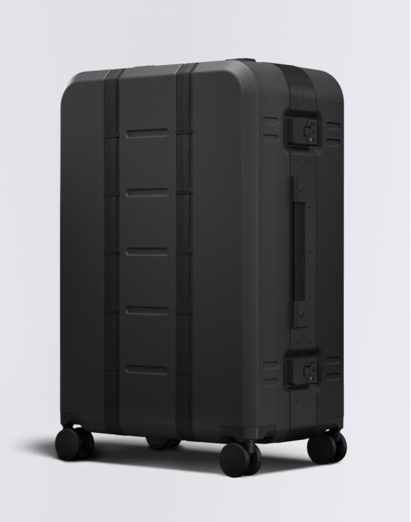 Db Ramverk Pro Check-in Luggage Large Black out