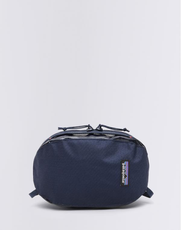 Patagonia Black Hole Cube - Small Classic Navy