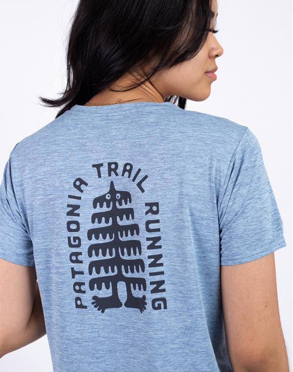 Tričko Patagonia W's Cap Cool Daily Graphic Shirt - Lands Tree Trotter: Steam Blue X-Dye