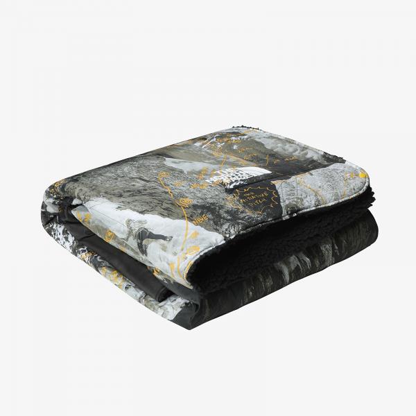 The North Face Wawona Fuzzy Blanket UNISEX Falcon Brown Conrads Notes Print