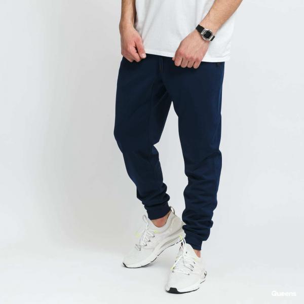 Tepláky Under Armour Sportstyle Tricot Jogger navy S