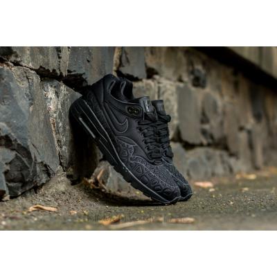 Nike Wmns Air Max 1 Ultra Plush Black/ Black-White