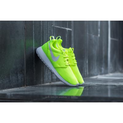 Nike W Roshe One Volt/ White-Barely Volt