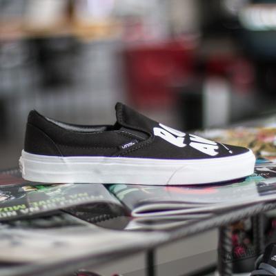 Vans Classic Slip-On (Baron Von Fancy) Black/ White