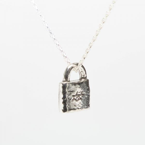 TwoJeys Closed Necklace Silver Universal