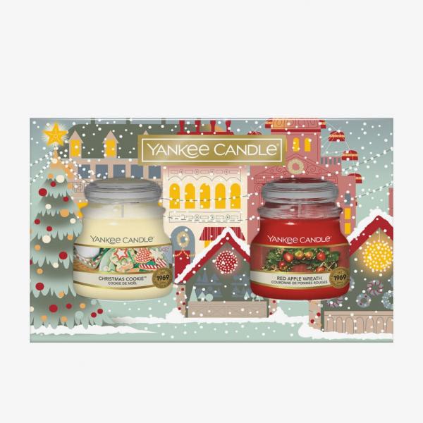 Yankee Candle 2-Pack Christmas Gift Set - Red Apple Wreath and Christmas Buttercookie Universal