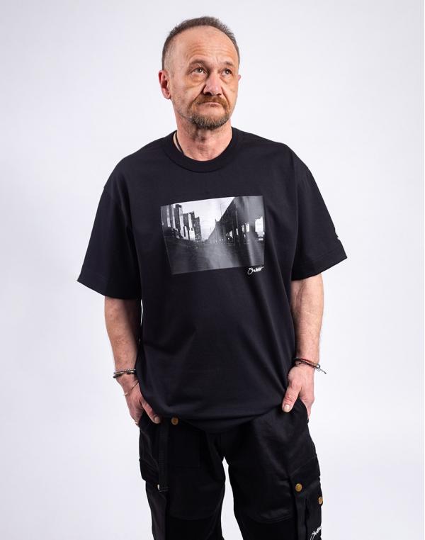 Tričko ONE OF XX Sheltersuit Photo NYC T-Shirt Washed black