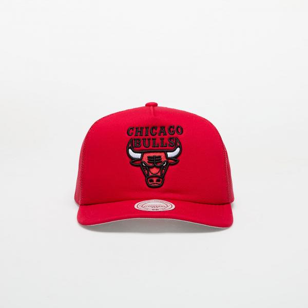 Kšiltovka Mitchell & Ness NBA Evergreen Bulls Trucker Cap Red Universal