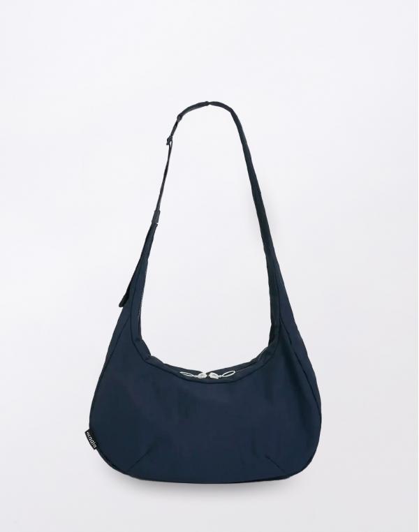 Kaala Onni Moon Bag Medium Blueish black