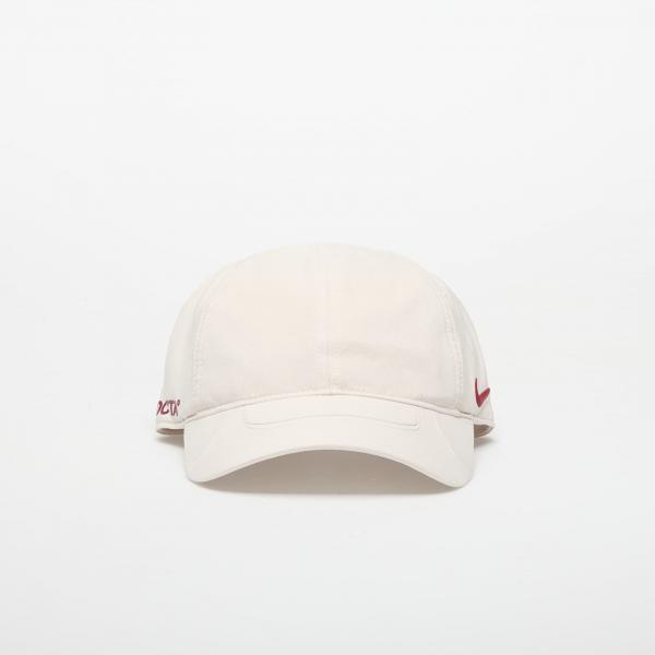 Kšiltovka Nike x NOCTA S.S.C. Cap Light Orewood Brn/ Team Red M/L