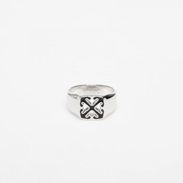 Prsten Off-White Enamel Arrow Ring Silver/ Black 62