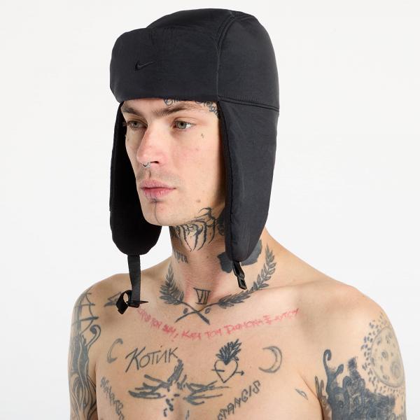 Čepice Nike Fly Unstructured Puffer Trapper Cap Black/ Black/ Sanddrift S/M