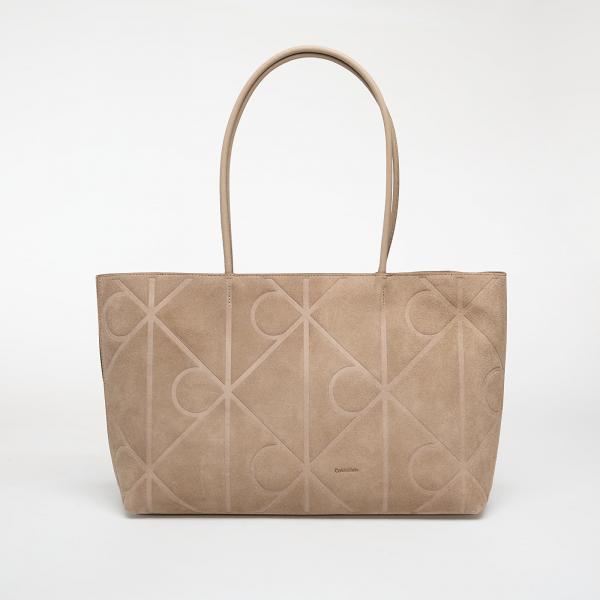 Kabelka Calvin Klein Emblem Aop Embossed Suede Tote Beige Universal