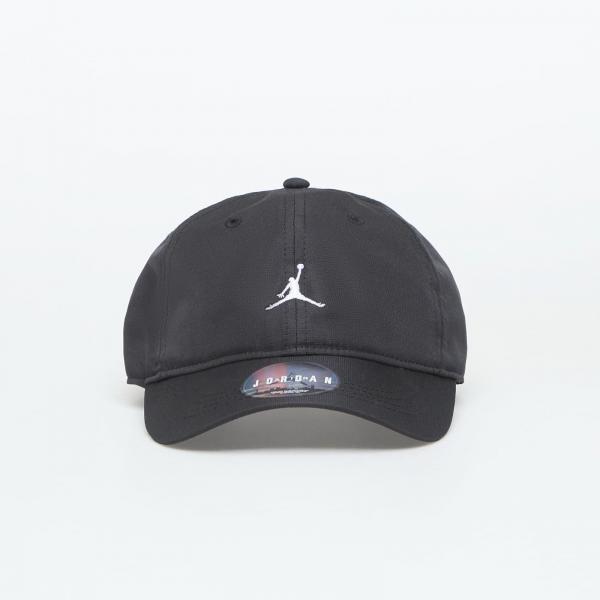 Kšiltovka Jordan Jan Jordan Essentials Cap Black Universal