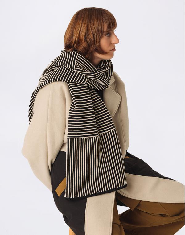 SKFK Arbea Scarf F252N BLACK