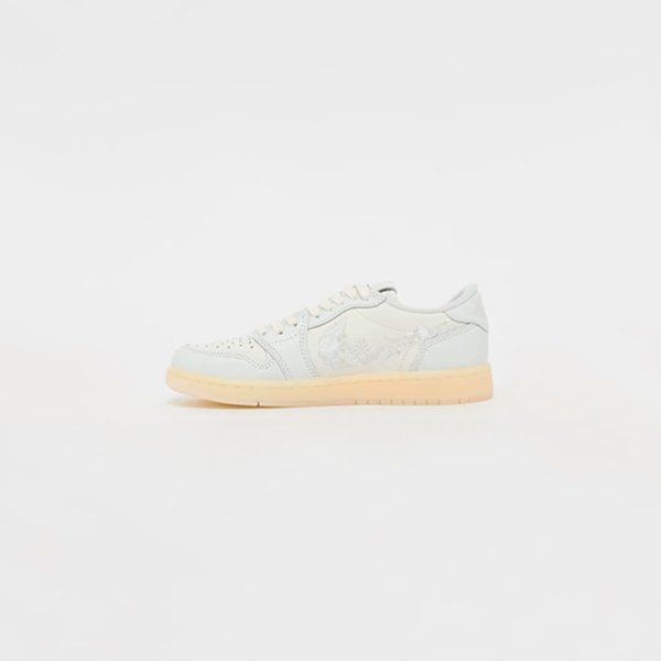 Tenisky Air Jordan 1 Retro Low OG "Floral Swoosh" Sail/ Off White-Coconut Milk EUR 38