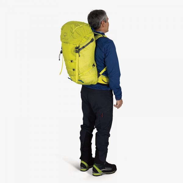 Batoh Osprey Mutant 38 Lemongrass M/L