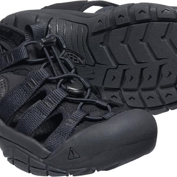 Tenisky KEEN Newport H2 Triple Black EUR 38.5