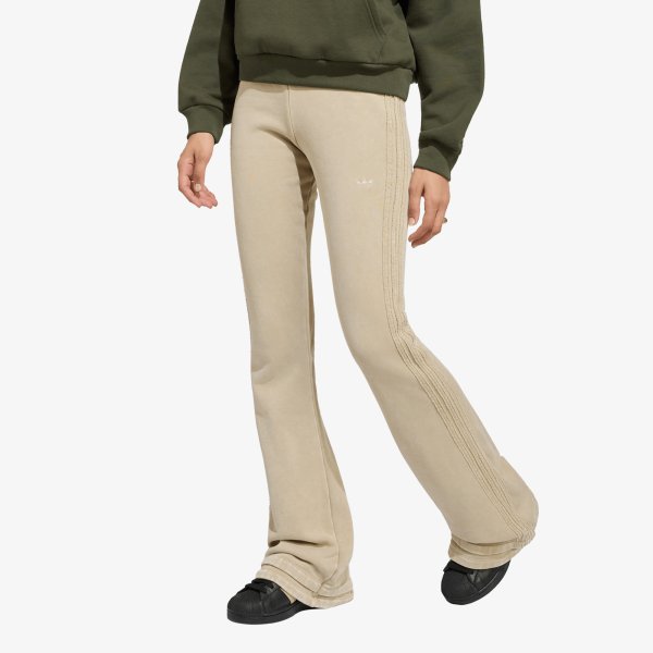 Tepláky adidas Sst Bootcut Pant Khaki Three M