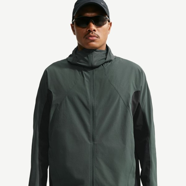 Bunda Nike Tech Helios Men's Dri-FIT Long-Sleeve Shell Camo Green/ Black/ Black XS