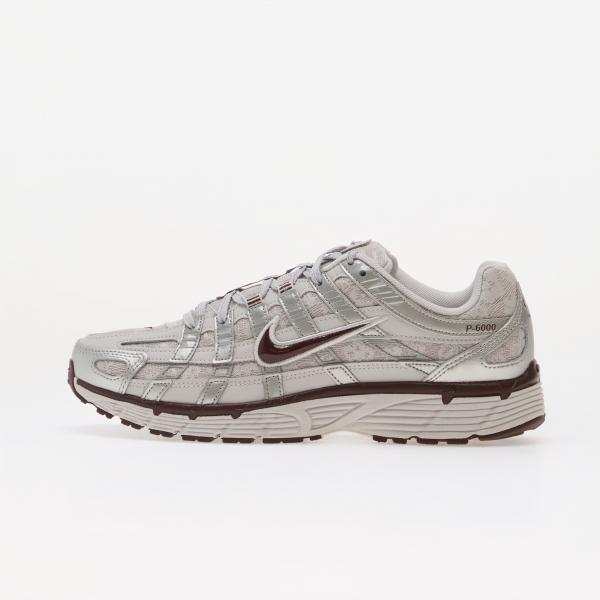 Tenisky Nike P-6000 Vast Grey/ Burgundy Crush-Metallic Silver EUR 44