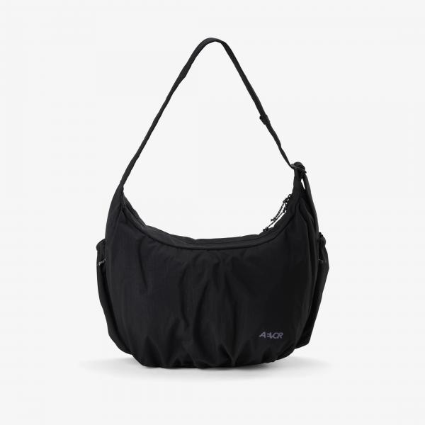 AEVOR Slouchy Bag Black 23 l