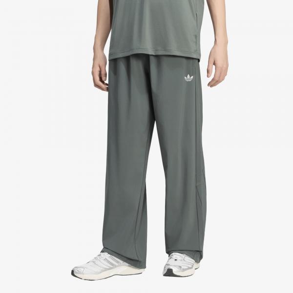 Tepláky adidas Techy Teamgeist 26 Track Pants Legend Ivy M
