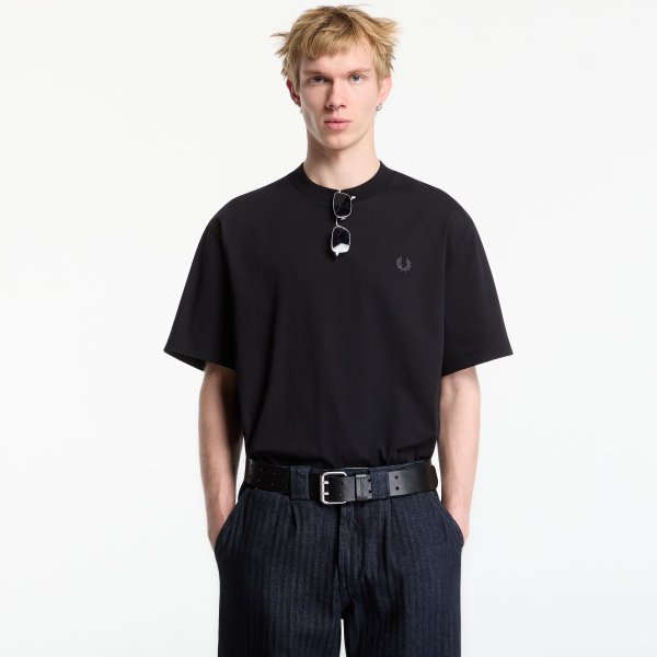 Tričko FRED PERRY Reflective Print Tshirt Black