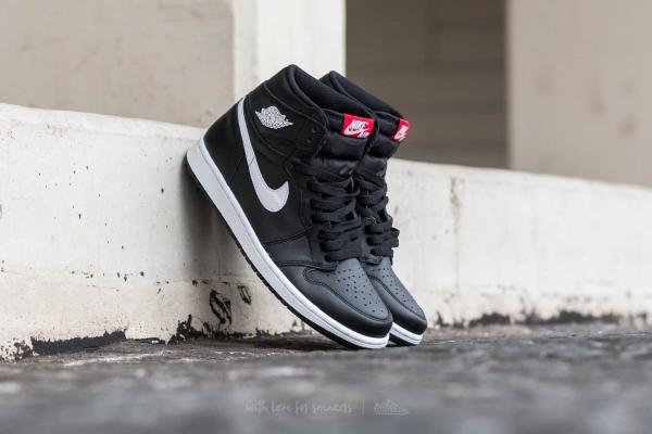 Air Jordan 1 Retro High OG Black/ White-Black