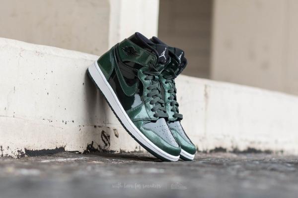 Air Jordan 1 Retro High Grove Green/ Black-White