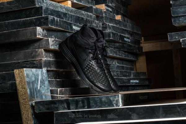 Nike Lunar Magista II Flyknit Black/ Black-Anthracite-White