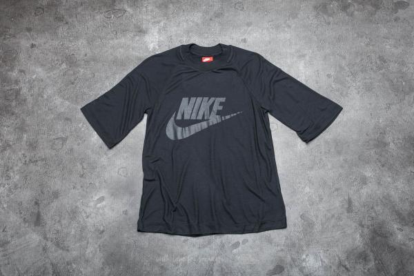 Nike Sportswear Women's 1/2 Sleeve Top Black/ Black