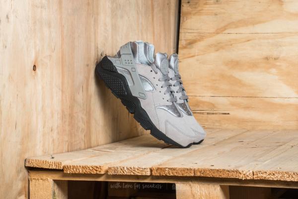 Nike Air Huarache Run SE Matte Silver/ Matte Silver