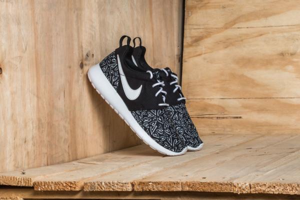 Nike Roshe One Print (GS) Black/ White-Lava Glow