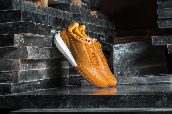Nike W Roshe Waffle Racer NM Premium Desert Ochre/ Desert Ochre