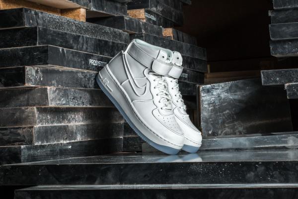 Nike Wmns Air Force 1 Upstep Hi SI Summit White/ Summit White